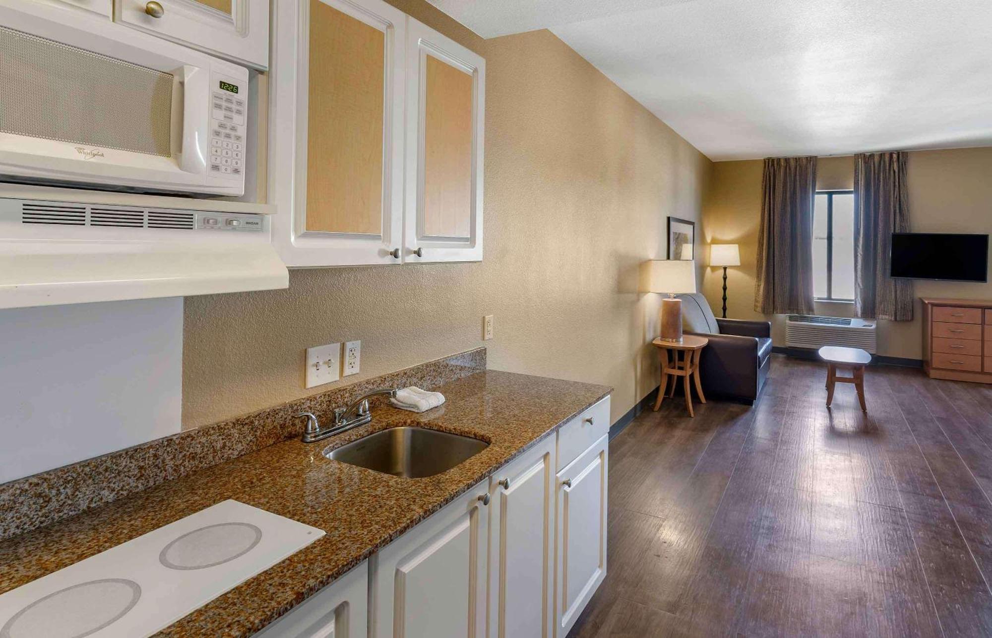 Extended Stay America Suites - San Rafael - Francisco Blvd East Exterior foto